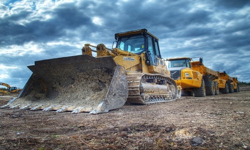 Albanese Govt urges to cut $8B yearly fuel tax for semi, mining trucks