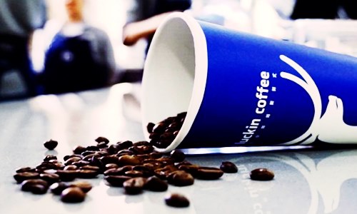 Luckin Coffee aims for 2,500 new stores in China to beat Starbucks